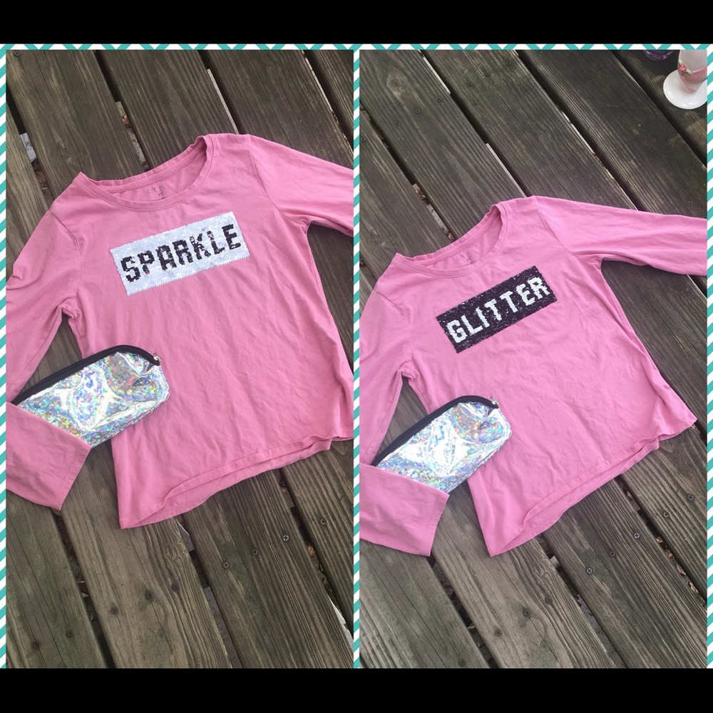 Reversible sequence long sleeve tee